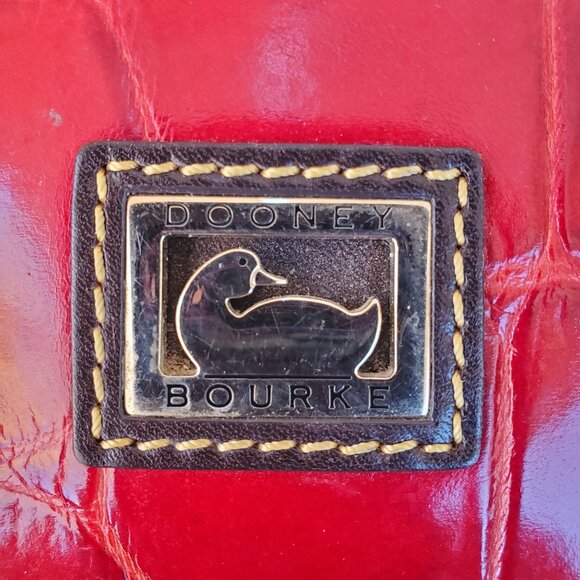 Dooney & Bourke Red & Brown Leather Croc Bag - Picture 7 of 10